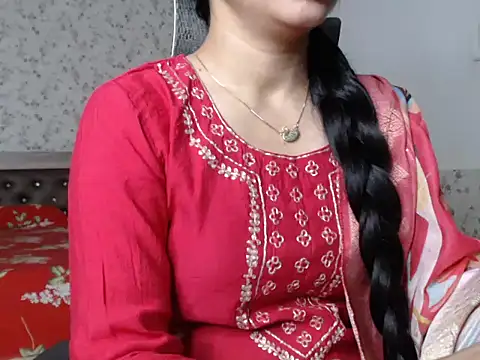 Snapshot of snow_white123 chatting on 09-12-25, 08:09 snow white123 online show from 09-12-25, 08:09