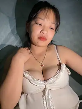 Lyrasss online show from 10-04-25, 03:10