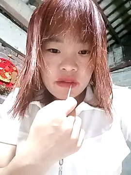 Snapshot of sukabae00 chatting on 09-27-25, 01:27 sukabae00 online show from 09-27-25, 01:27