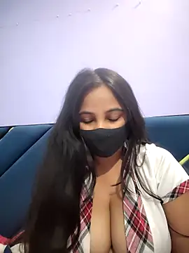 Snapshot of Lusty-radhika chatting on 04-13-26, 02:00 Lusty-radhika online show from 04-13-26, 02:00