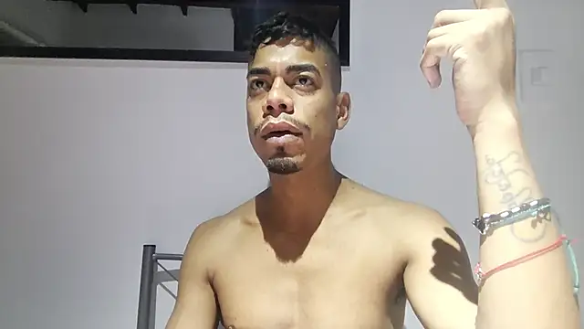 latinbigcrazy online show from 06-29-26, 03:02