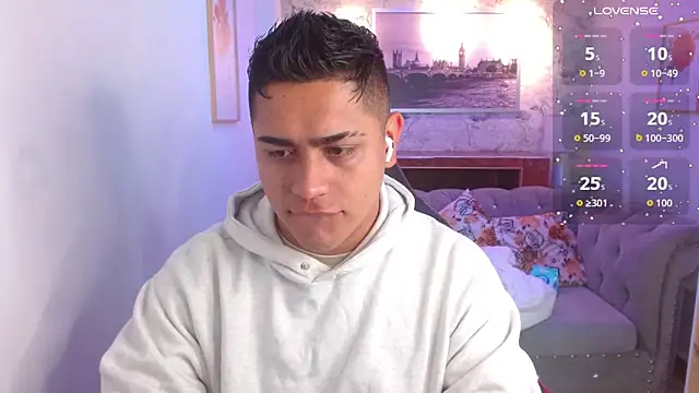 Aaronn 12 online show from 09-17-25, 12:07