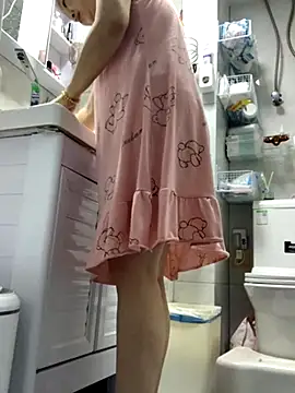 Snapshot of cgooh-611 chatting on 10-15-25, 03:28 cgooh-611 online show from 10-15-25, 03:28