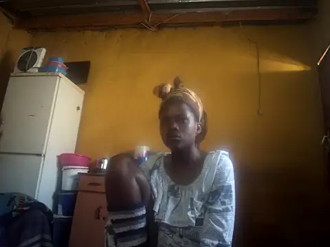 Caramelchick01 online show from 10-03-25, 07:05