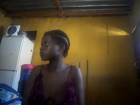 Caramelchick01 online show from 10-09-25, 06:55