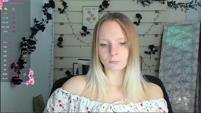 Kassandra XX online show from 10-26-25, 07:47