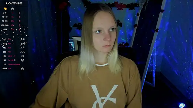 Kassandra XX online show from 10-29-25, 01:02