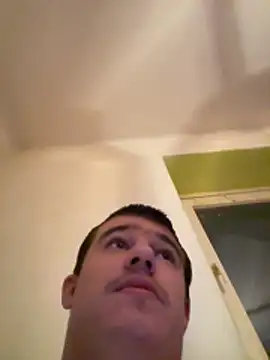 Snapshot of pussyhunter323557 chatting on 11-17-25, 04:46 pussyhunter323557 online show from 11-17-25, 04:46