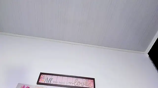SagiraBelle online show from 04-30-26, 08:57