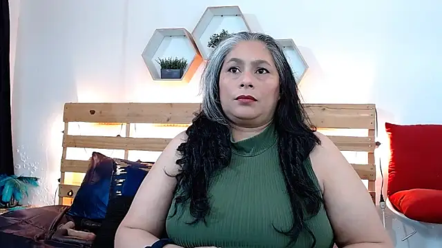 Snapshot of sheila_reeves2772 chatting on 10-29-25, 03:58 sheila reeves2772 online show from 10-29-25, 03:58