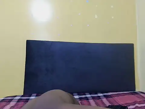 Nina Skye online show from 09-10-25, 08:03