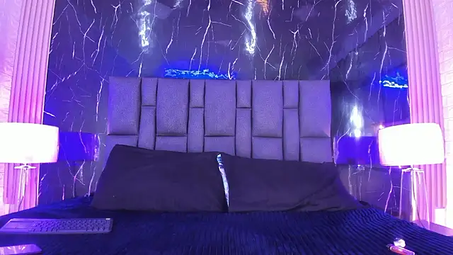 BustyGlow online show from 03-05-26, 10:00