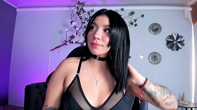 emy williams online show from 05-12-26, 07:33