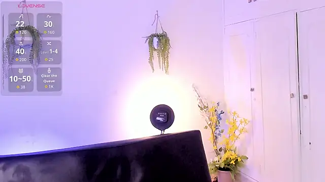 Snapshot of zarek_lux chatting on 05-03-26, 05:19 zarek lux online show from 05-03-26, 05:19