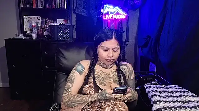 chicanachic13 online show from 03-01-26, 08:49