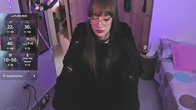 Snapshot of starrraura chatting on 12-22-25, 07:11 starrraura online show from 12-22-25, 07:11