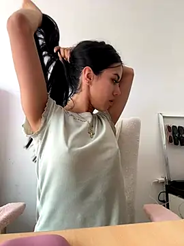 Snapshot of Victoria_alson chatting on 10-06-25, 01:30 Victoria alson online show from 10-06-25, 01:30