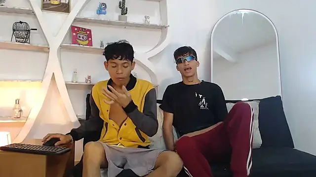 BEAUTY BOYS1 online show from 09-16-25, 07:09