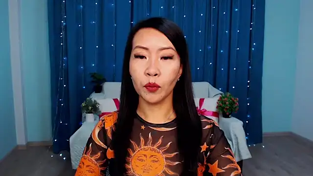 Snapshot of LiaPak chatting on 09-09-25, 11:59 LiaPak online show from 09-09-25, 11:59