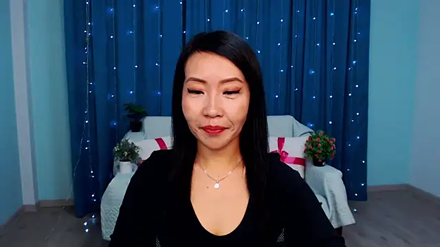 Snapshot of LiaPak chatting on 09-16-25, 12:00 LiaPak online show from 09-16-25, 12:00