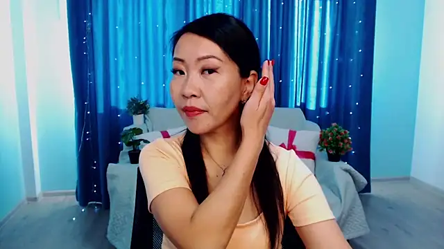 Snapshot of LiaPak chatting on 09-25-25, 12:58 LiaPak online show from 09-25-25, 12:58