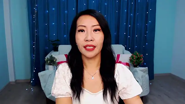 Snapshot of LiaPak chatting on 09-30-25, 12:59 LiaPak online show from 09-30-25, 12:59