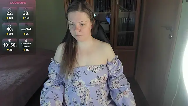 MiaLores online show from 07-15-26, 10:09