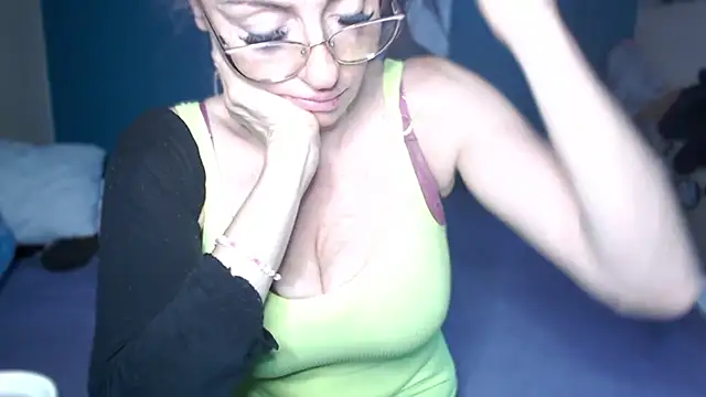Snapshot of NADINNNE chatting on 07-23-26, 07:17 NADINNNE online show from 07-23-26, 07:17