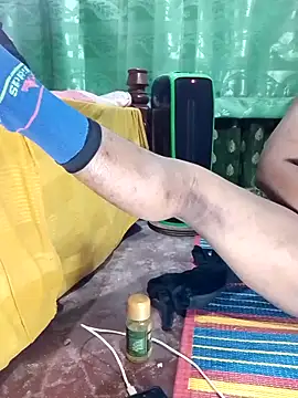 Snapshot of Mistompa24 chatting on 02-14-26, 03:53 Mistompa24 online show from 02-14-26, 03:53