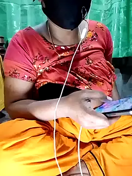 Snapshot of Mistompa24 chatting on 02-15-26, 05:37 Mistompa24 online show from 02-15-26, 05:37