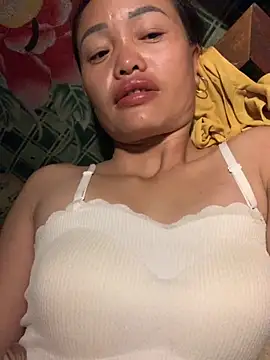 Snapshot of rosa-1200 chatting on 09-21-25, 08:43 rosa-1200 online show from 09-21-25, 08:43