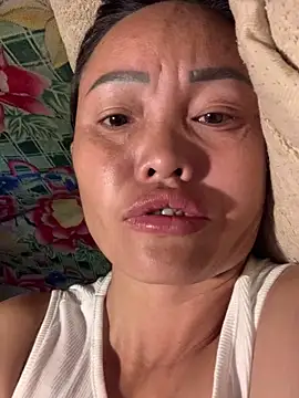 Snapshot of rosa-1200 chatting on 09-25-25, 01:53 rosa-1200 online show from 09-25-25, 01:53