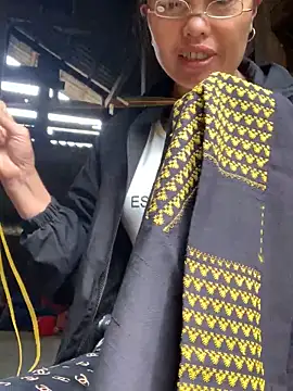 Snapshot of rosa-1200 chatting on 09-26-25, 02:26 rosa-1200 online show from 09-26-25, 02:26