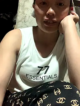 Snapshot of rosa-1200 chatting on 10-13-25, 11:54 rosa-1200 online show from 10-13-25, 11:54