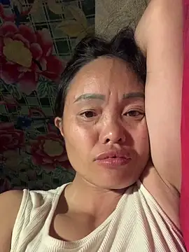 Snapshot of rosa-1200 chatting on 10-15-25, 02:39 rosa-1200 online show from 10-15-25, 02:39