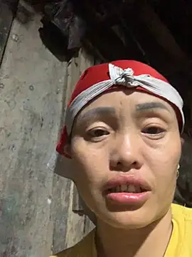 Snapshot of rosa-1200 chatting on 10-23-25, 03:00 rosa-1200 online show from 10-23-25, 03:00