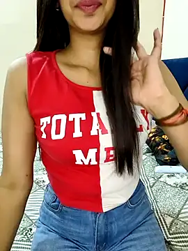 Snapshot of Cute_merry01 chatting on 09-11-25, 10:21 Cute merry01 online show from 09-11-25, 10:21