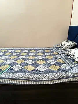 Snapshot of Cute_merry01 chatting on 10-24-25, 02:30 Cute merry01 online show from 10-24-25, 02:30