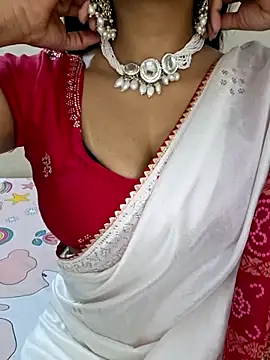 Snapshot of Cute_merry01 chatting on 02-14-26, 03:47 Cute merry01 online show from 02-14-26, 03:47