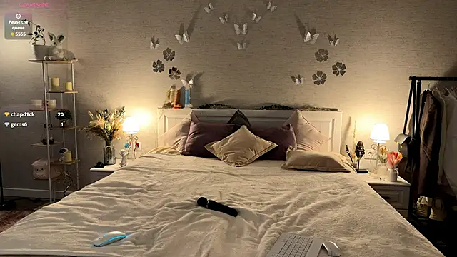 BrightAnnie online show from 05-05-26, 02:14