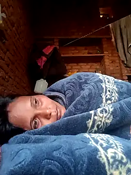 cute diya 12 online show from 03-15-26, 01:55