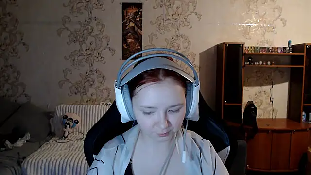 PansyBorriello online show from 09-14-25, 03:22