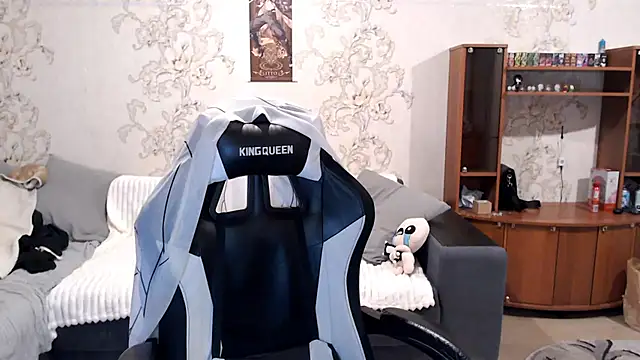 PansyBorriello online show from 09-20-25, 04:08