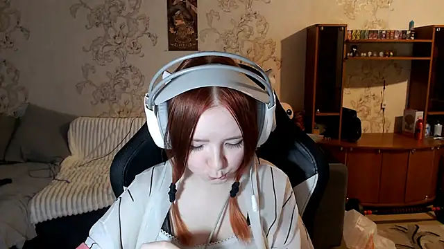 PansyBorriello online show from 09-24-25, 04:10