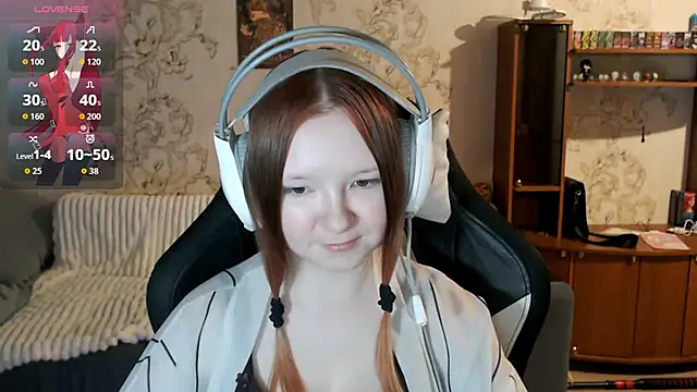 PansyBorriello online show from 10-07-25, 04:15