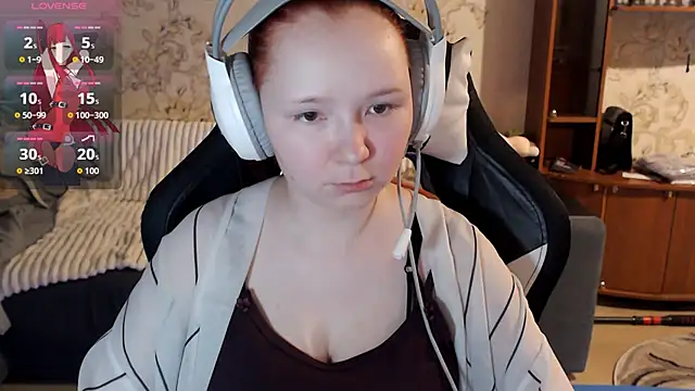 PansyBorriello online show from 10-14-25, 04:19