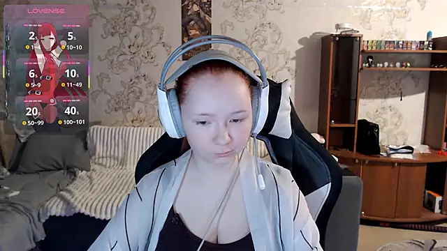 PansyBorriello online show from 10-18-25, 03:46