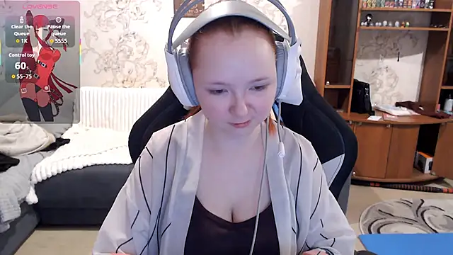 PansyBorriello online show from 10-22-25, 05:45