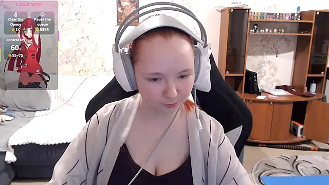 PansyBorriello online show from 10-23-25, 04:06