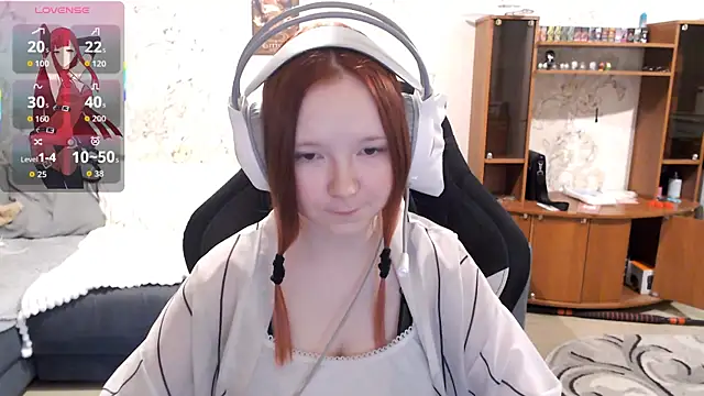 PansyBorriello online show from 10-26-25, 04:13